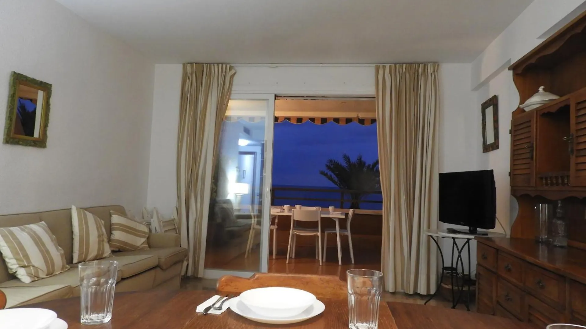 Aguadulce Primera Linea - A/C Apartment Aguadulce (Almeria)